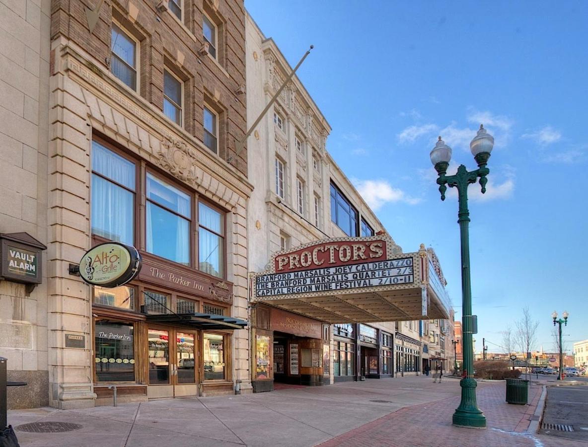 The Parker Inn Schenectady Exterior foto